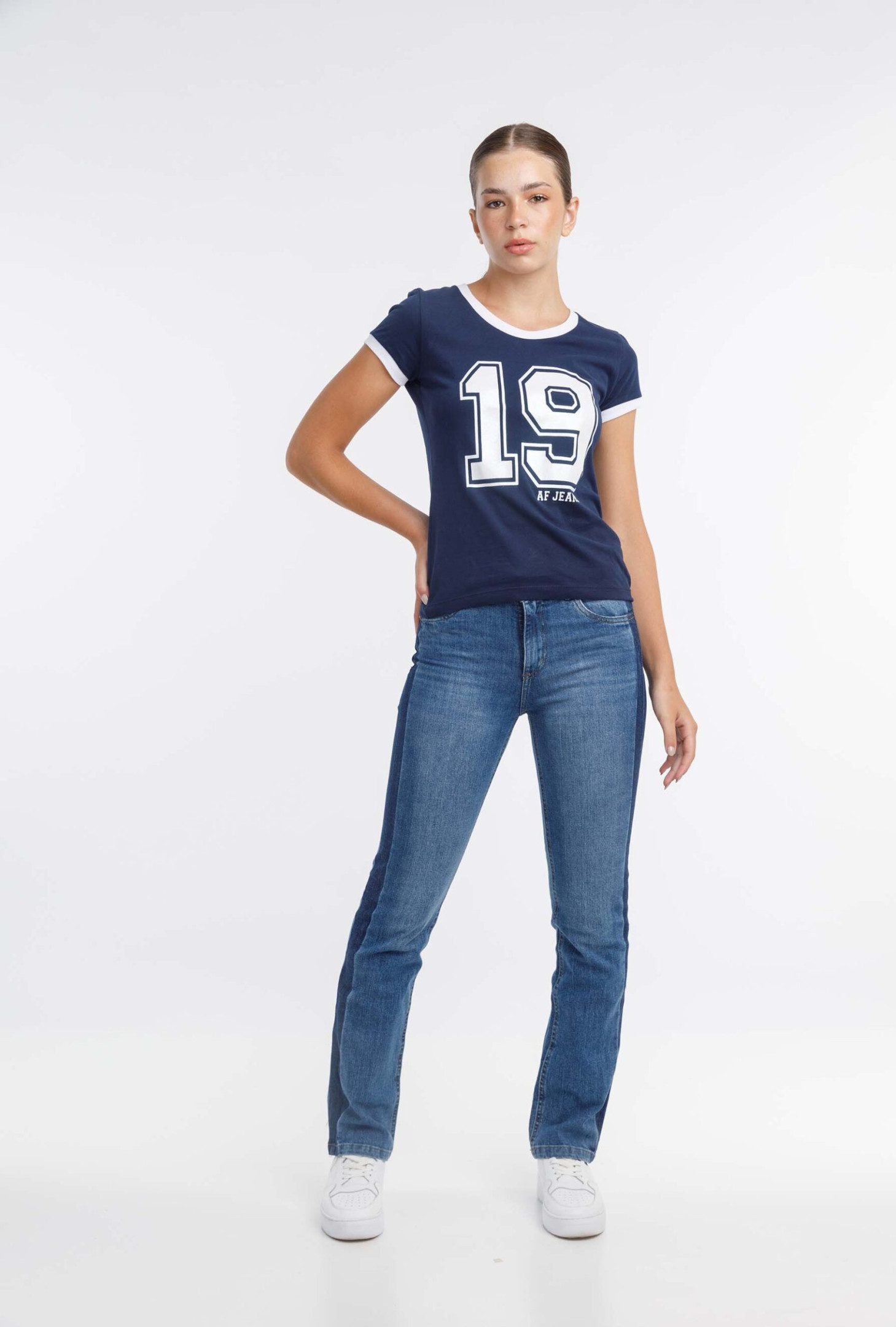 REMERA 19