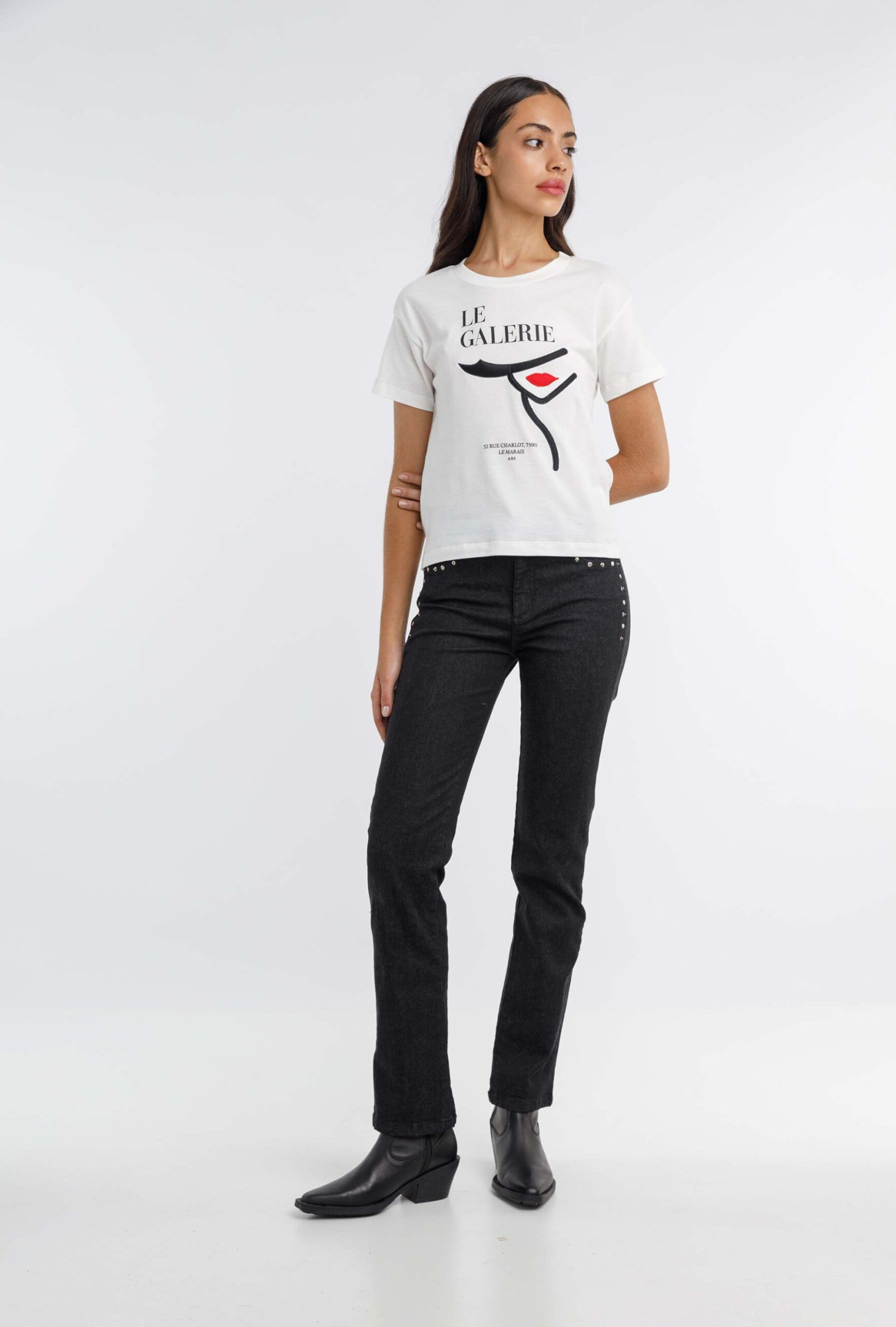 REMERA SALUKI