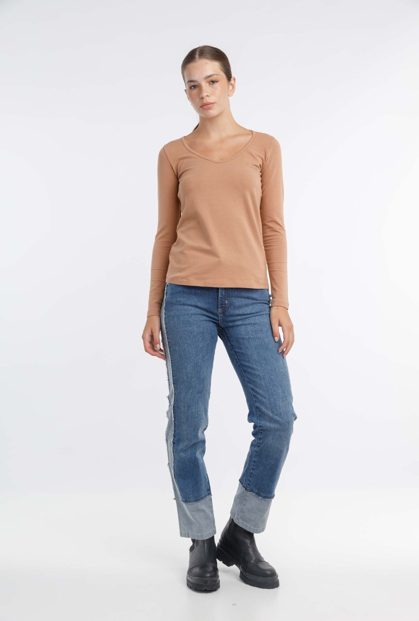 REMERA MORE