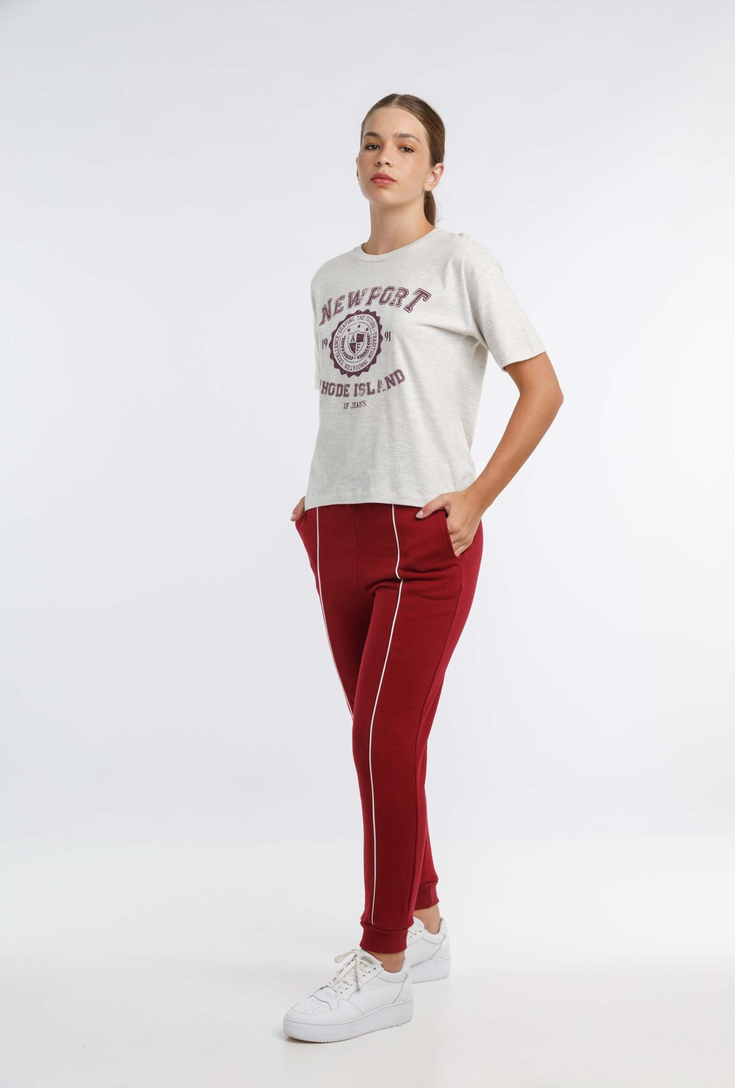 REMERA NEW PORT